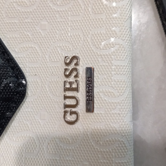 Shoulder Bag - Picture 16 of 16